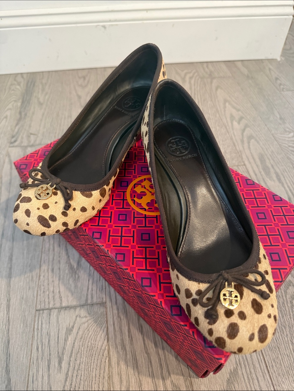 Tory Burch Leopard-Print Chelsea 45mm wedge print haircalf leather with box